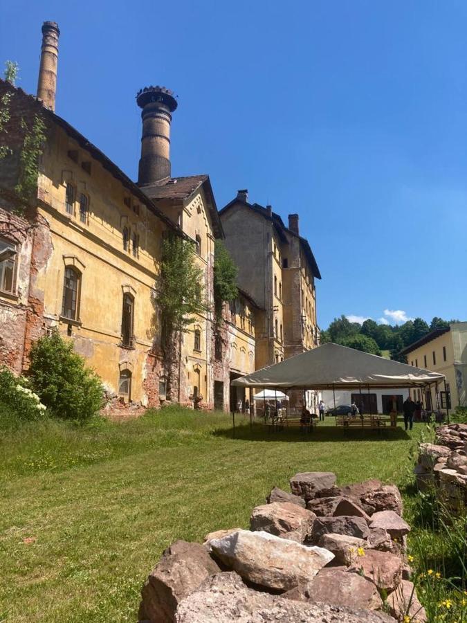 Penzion Pivovar - Jedinecne Ubytovani V Arealu Byvaleho Pivovaru Rudník Exteriör bild